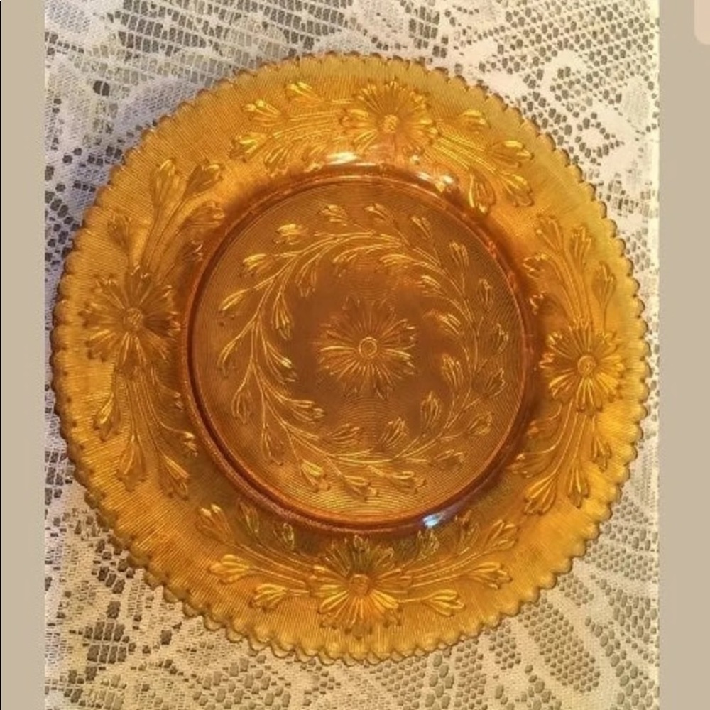 6 Vintage Amber Indiana Depression Glass 8” Plates - Picture 3 of 8